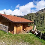 Wallnerhuette Ii Makernigblick * Mörtschach